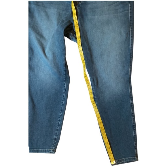 Torrid Women's Dark Blue Skinny Jeans, Size 24T - Picture 6 of 9